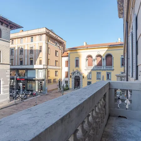 Del Duomo - By Myhomeincomo Lejlighed