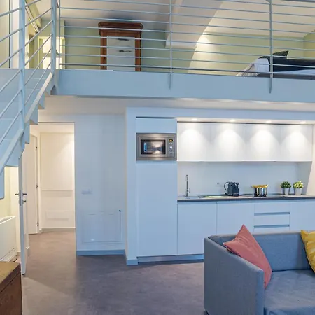 Del Duomo - By Myhomeincomo Lejlighed