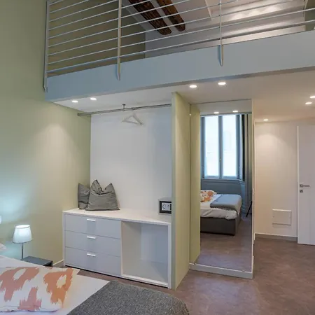 Apartment Del Duomo - By Myhomeincomo *