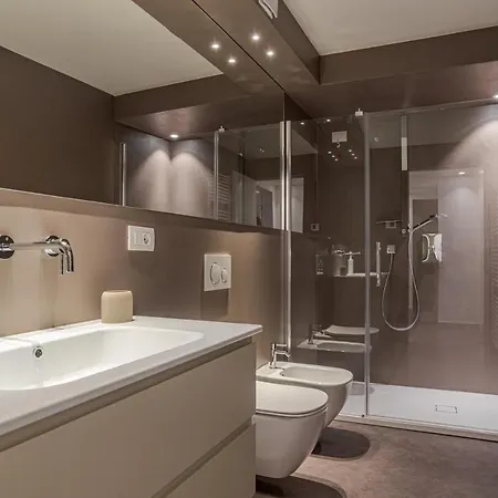 דירה Del Duomo - By Myhomeincomo