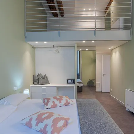 Del Duomo - By Myhomeincomo קומו