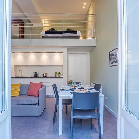 דירה Del Duomo - By Myhomeincomo