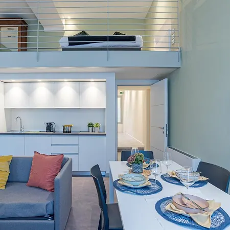 Del Duomo - By Myhomeincomo *