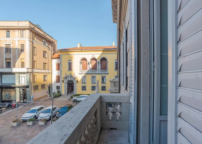 Del Duomo - By Myhomeincomo Apartamento *